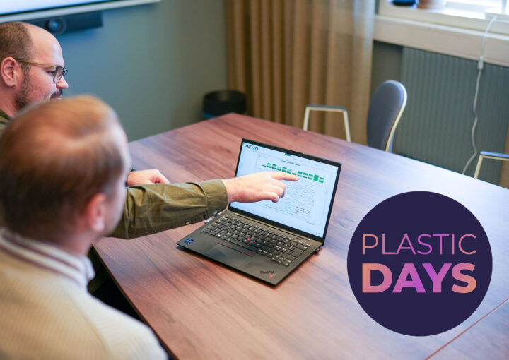 Bild som visar Axion OEE som marknadsföring inför Plastic Days 2025 i Anderstorp